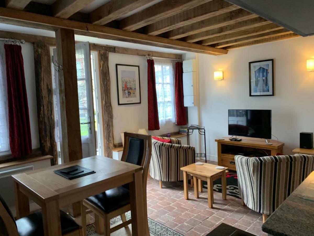 Apple & Cherry Tree Cottages オンフルール エクステリア 写真